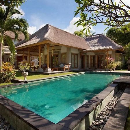 Taman Sari Bali Cottages Banyuwedang Habitación foto