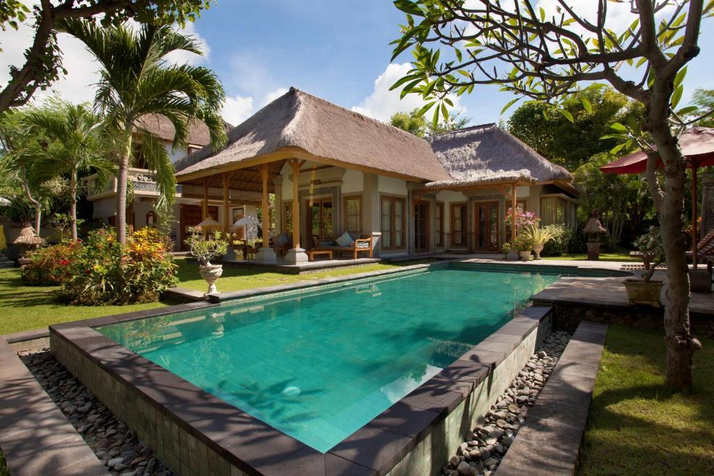 Taman Sari Bali Cottages Banyuwedang Habitación foto